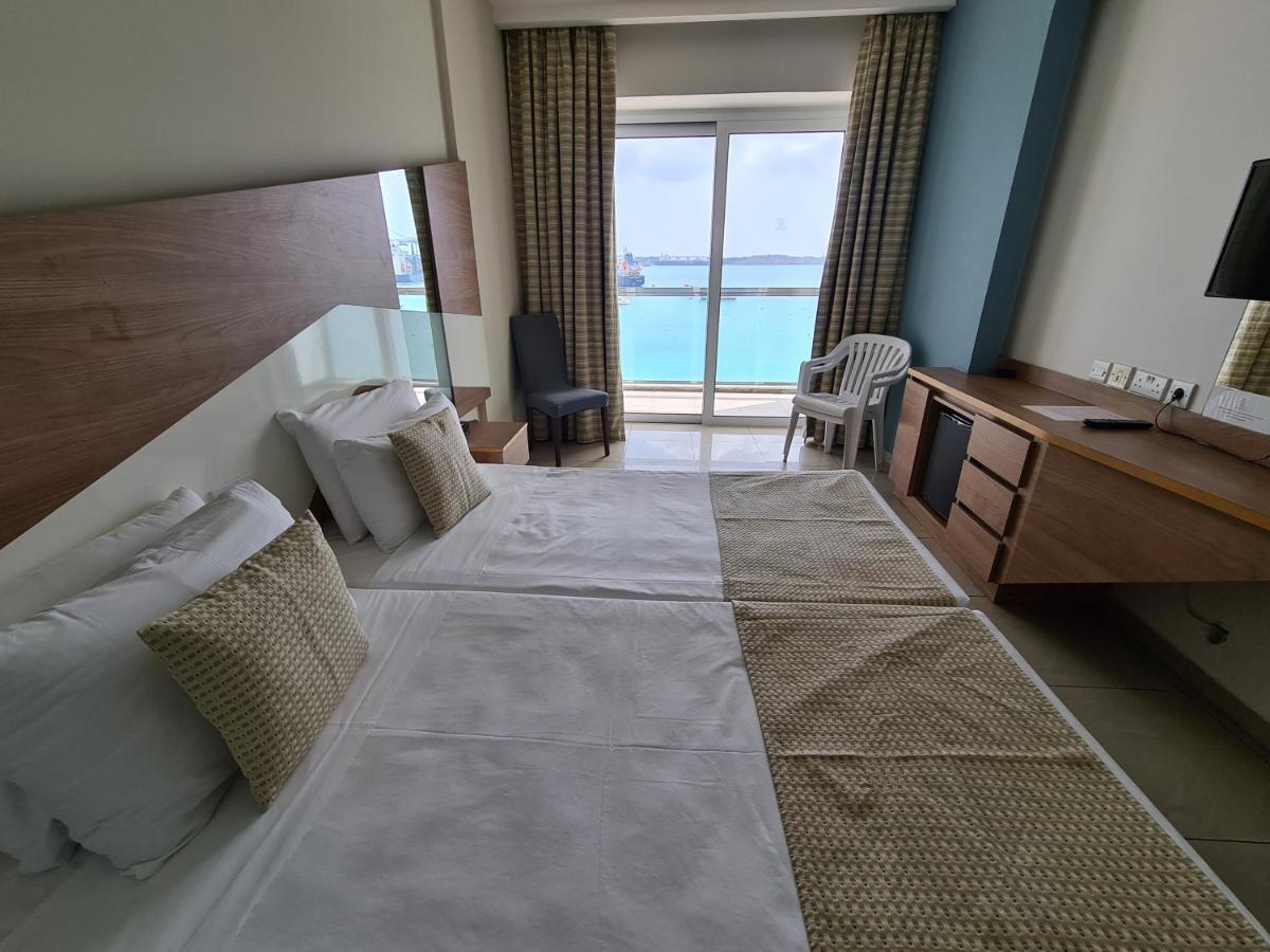 Water'S Edge Hotel Birżebbuġa المظهر الخارجي الصورة
