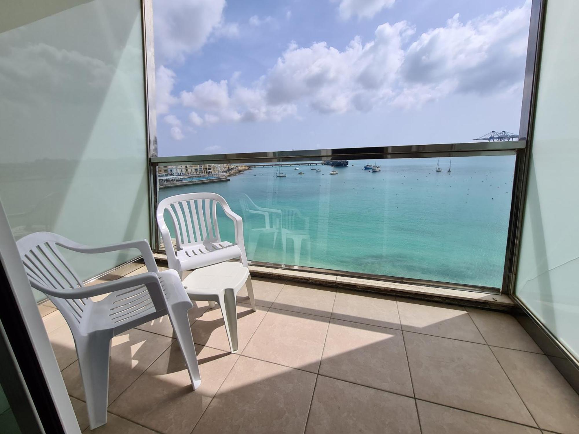 Water'S Edge Hotel Birżebbuġa المظهر الخارجي الصورة