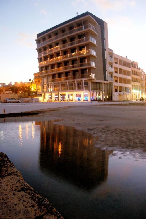 Water'S Edge Hotel Birżebbuġa المظهر الخارجي الصورة