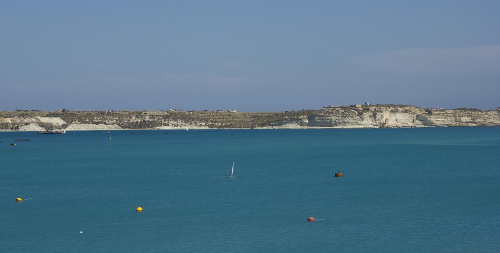 Water'S Edge Hotel Birżebbuġa المظهر الخارجي الصورة