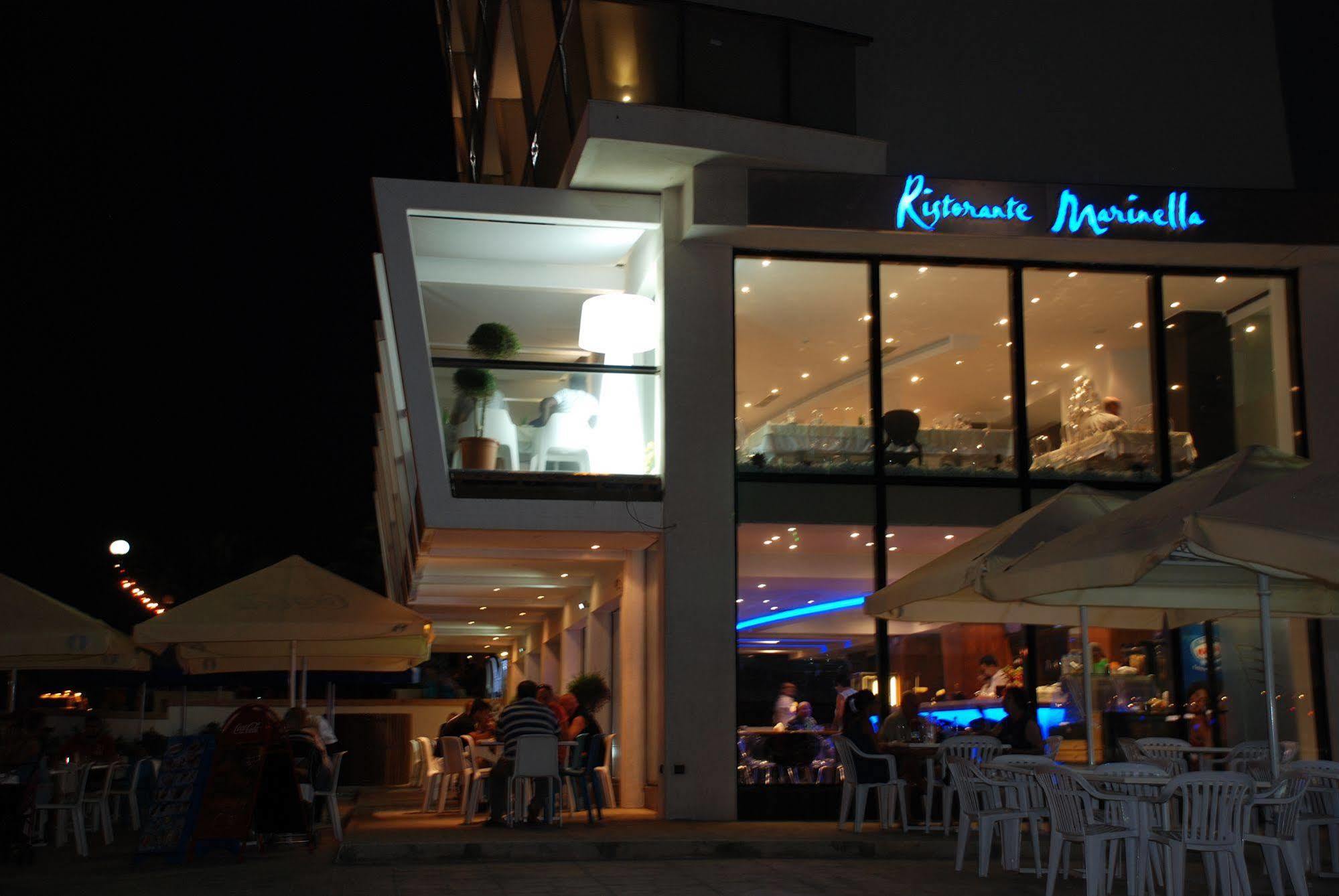 Water'S Edge Hotel Birżebbuġa المظهر الخارجي الصورة